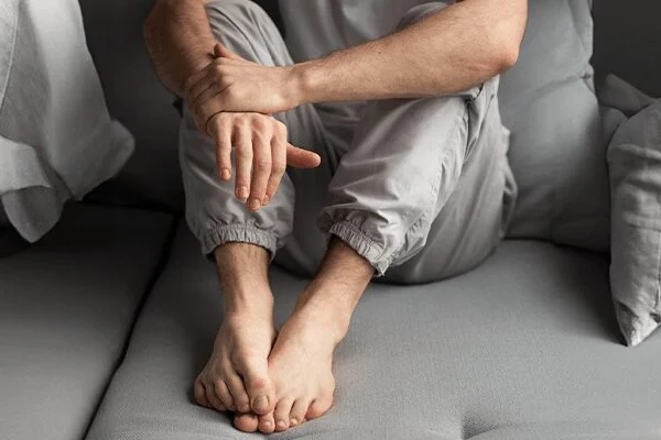 告别痛风痛苦:高尿酸血症的血尿酸报告解读与科学管理全攻略