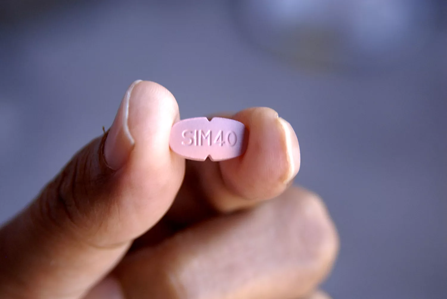 辛伐他汀VS阿托伐他汀：谁才是真正的“降脂王”？2大真相教你选对药